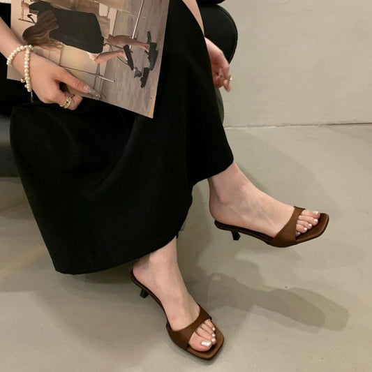 Mules en satin de soie