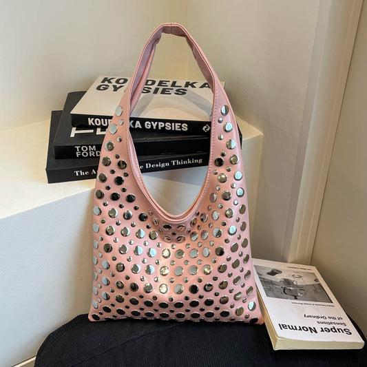 Sac à bandoulière à clous